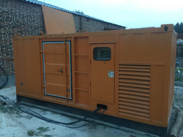 振兴发电机组长期使用中，电缆线的敷设路径有哪些要求？